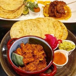 Tacos de cochinita pibil