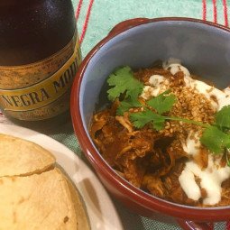 Tacos de pollo con mole...