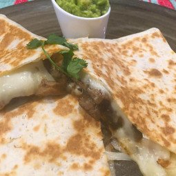 Quesadilla hongos