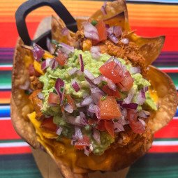 Nachos a la brasa con...